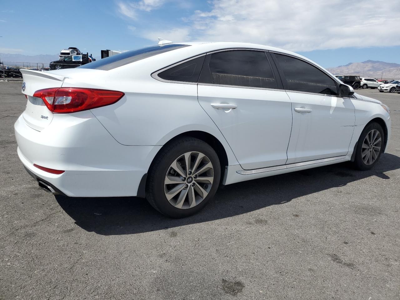 HYUNDAI SONATA SPORT