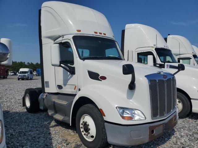 PETERBILT TRACTOR 579 2017 1XPBA48X7HD428746 photo #1