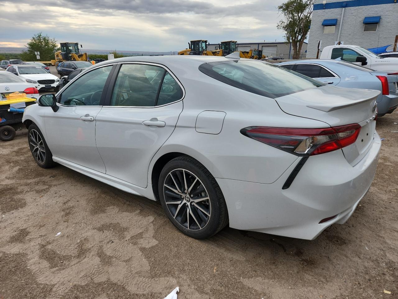 TOYOTA CAMRY SE NIGHT SHADE