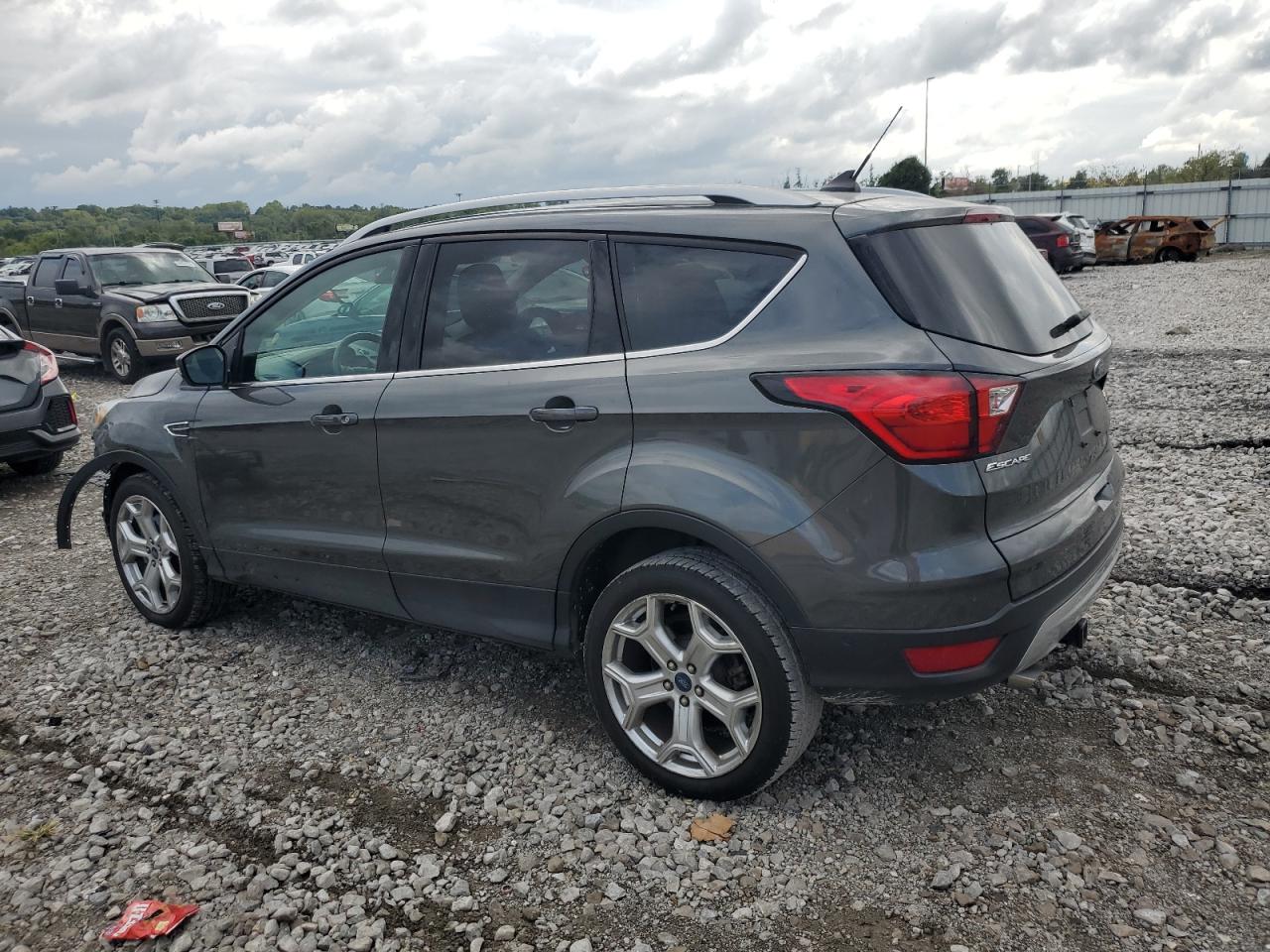 FORD ESCAPE TITANIUM
