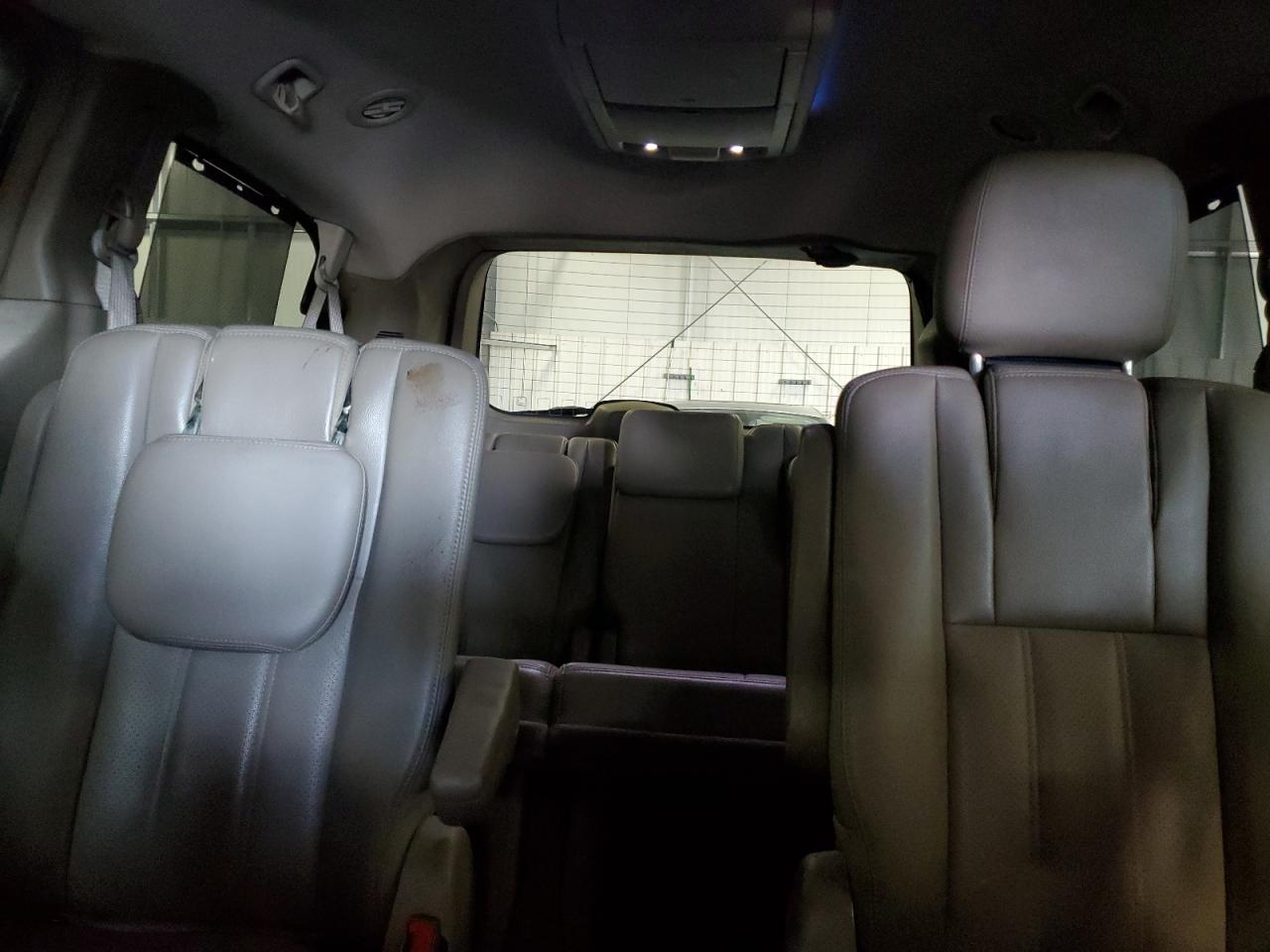 CHRYSLER TOWN & COUNTRY TOURING L