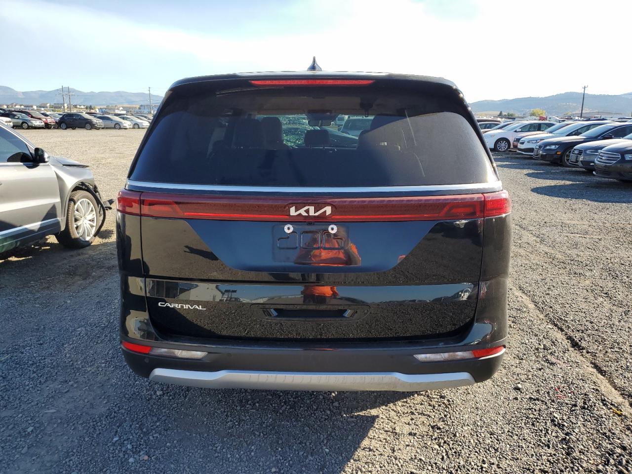 KIA CARNIVAL EX