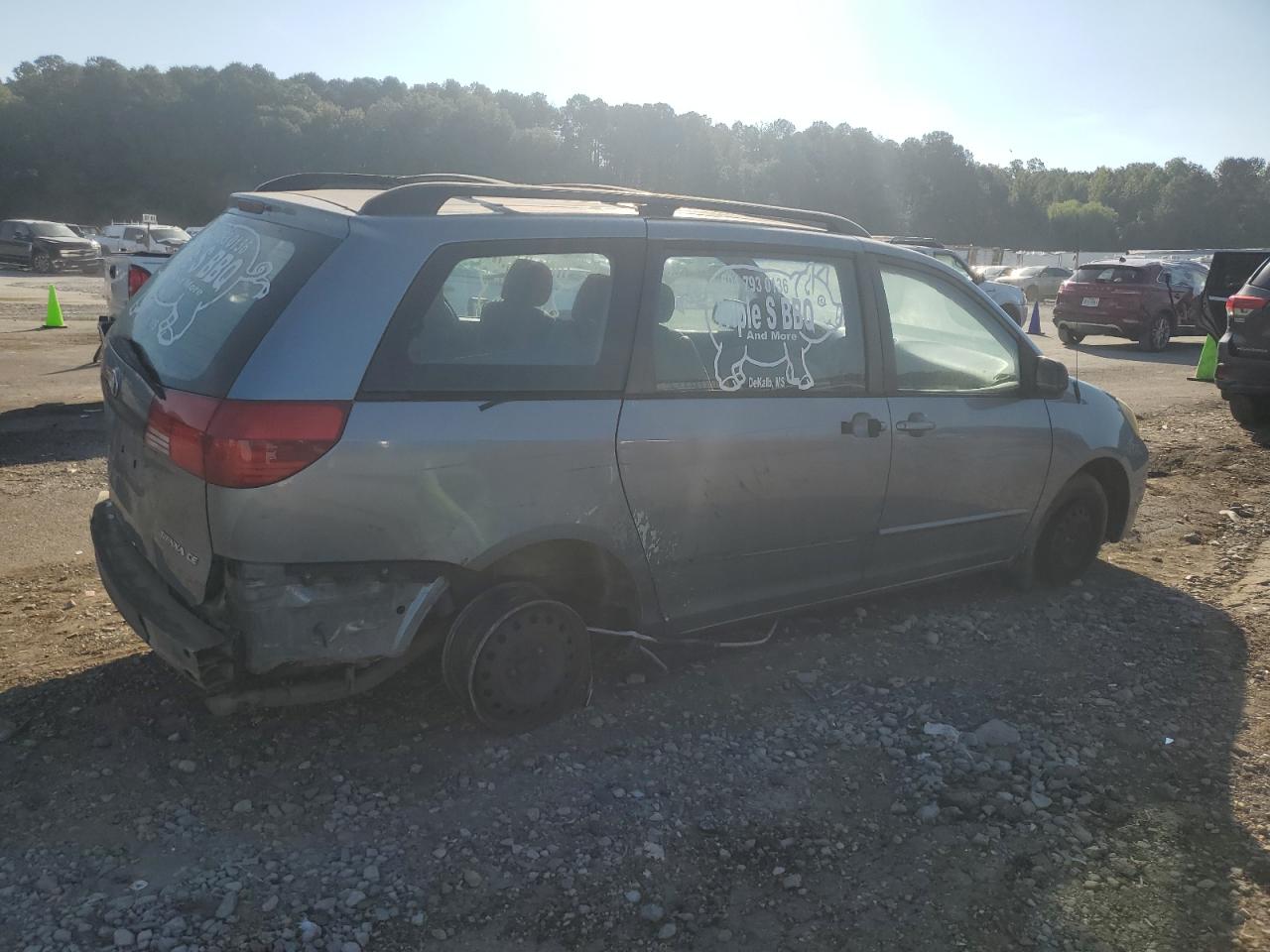 Lot #3269930980 2004 TOYOTA SIENNA CE
