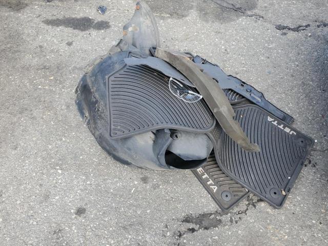 2015 VOLKSWAGEN JETTA BASE 3VW1K7AJ0FM352027