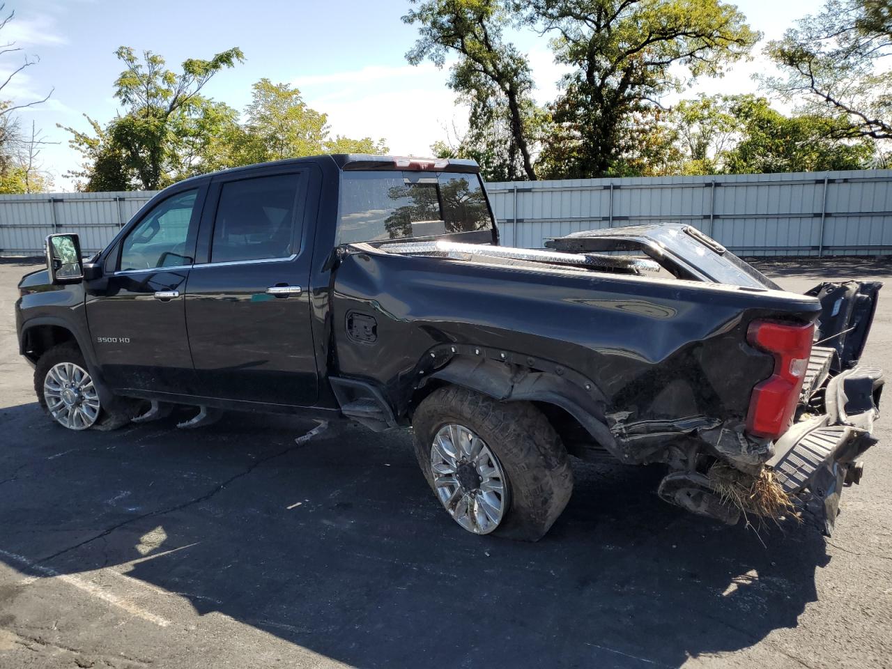 CHEVROLET SILVERADO K3500 HIGH COUNTRY