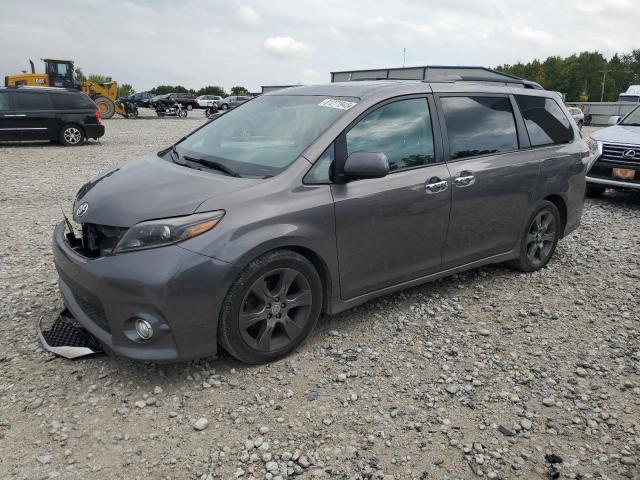 TOYOTA SIENNA SE