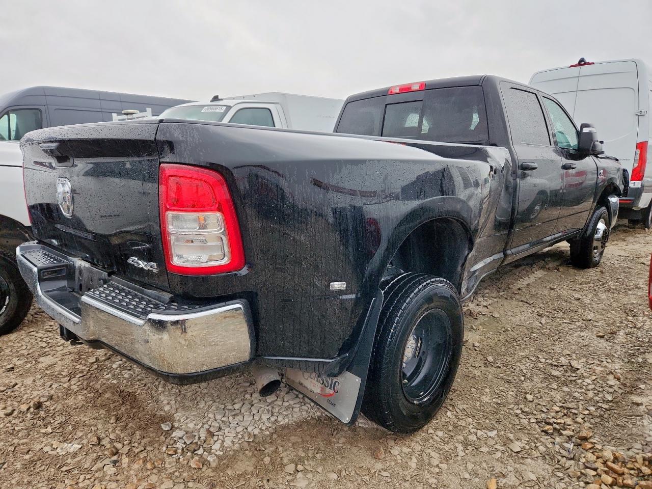 RAM 3500 TRADESMAN
