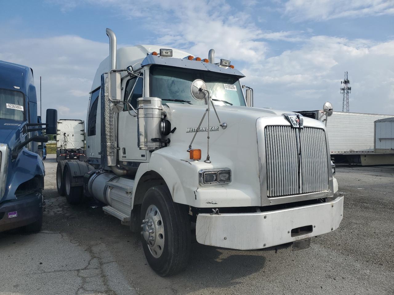 Lot #3246122093 2012 WESTERN STAR/AUTO CAR CONVENTION