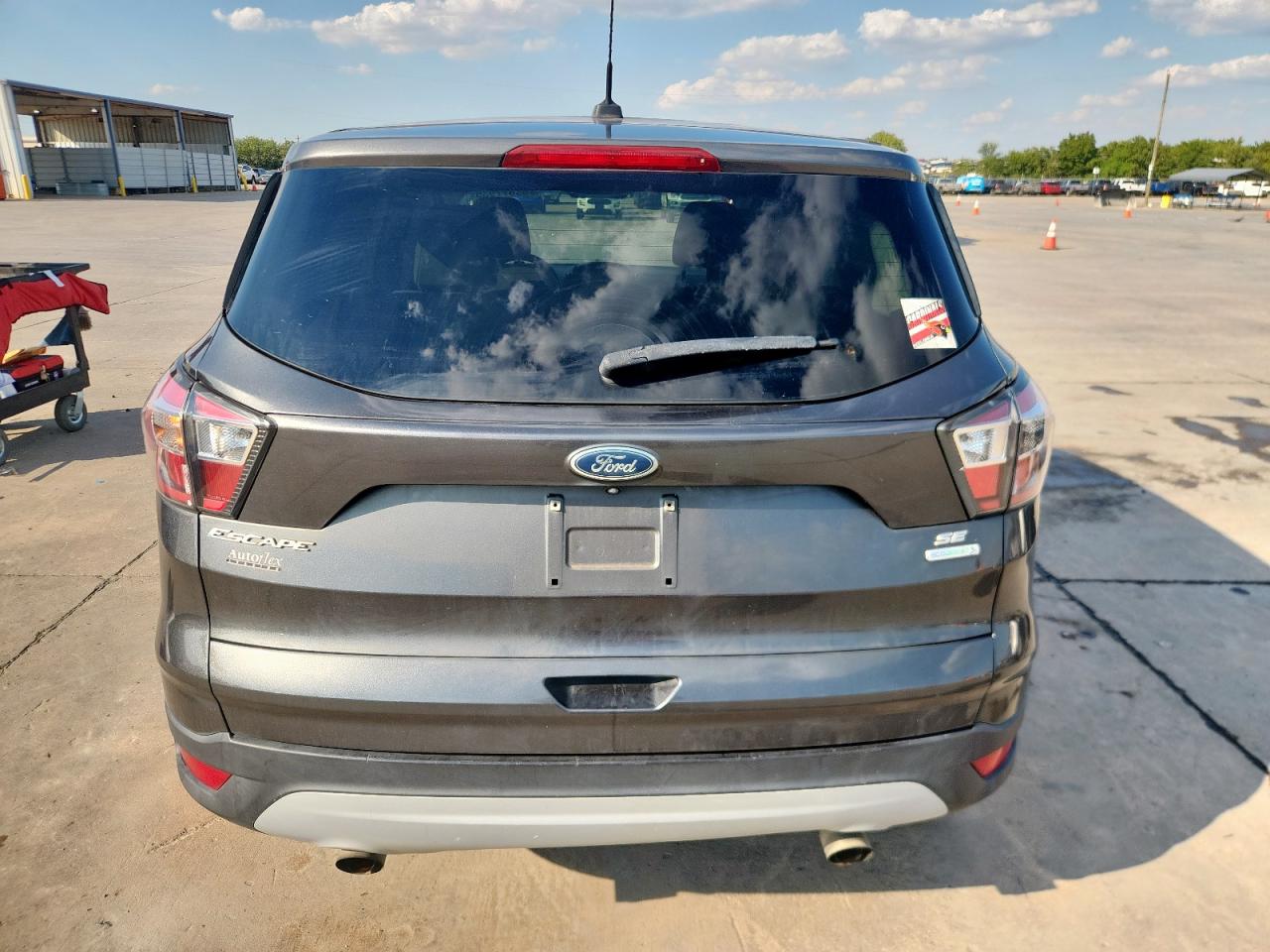 FORD ESCAPE SE