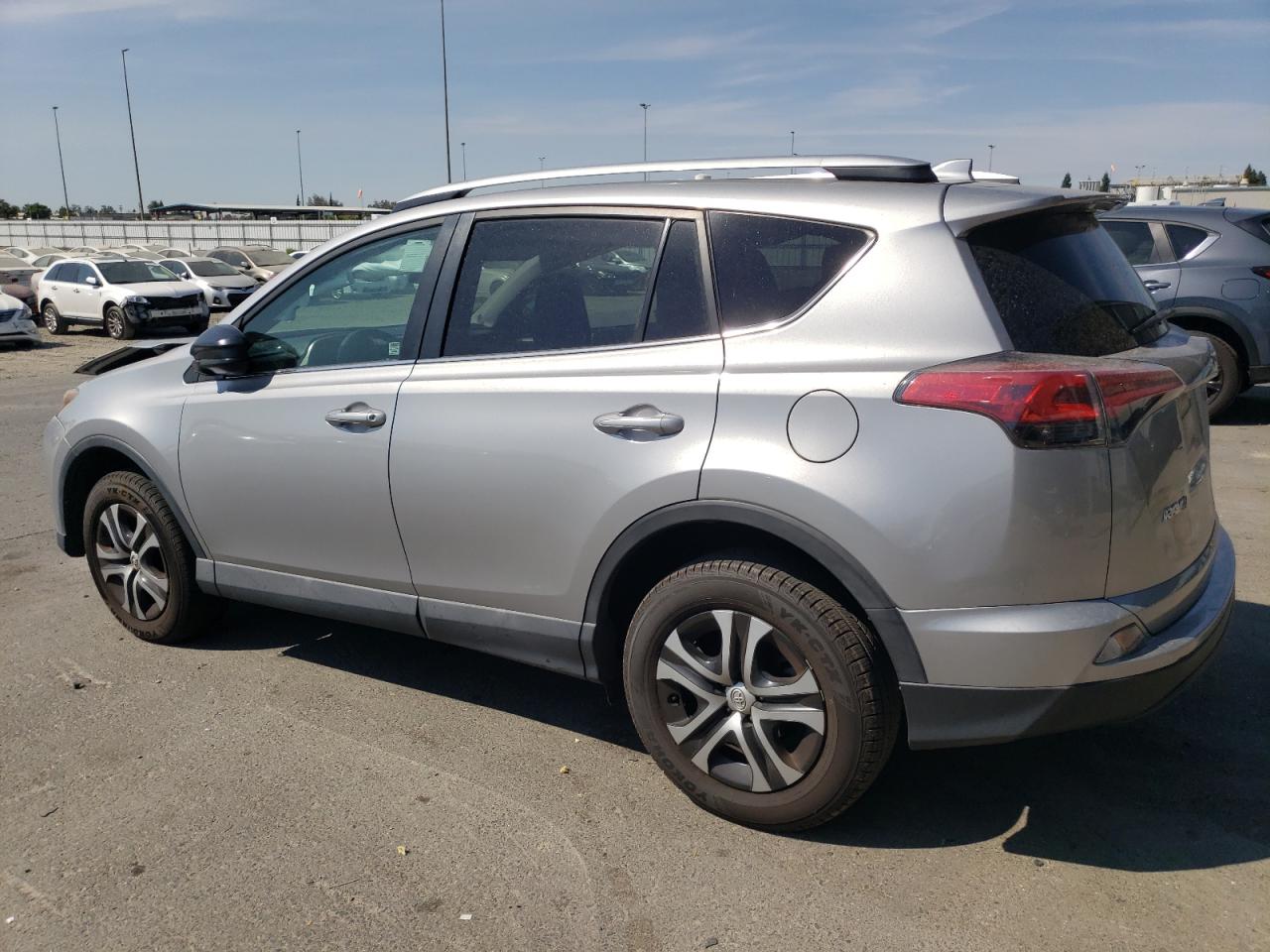TOYOTA RAV4 LE