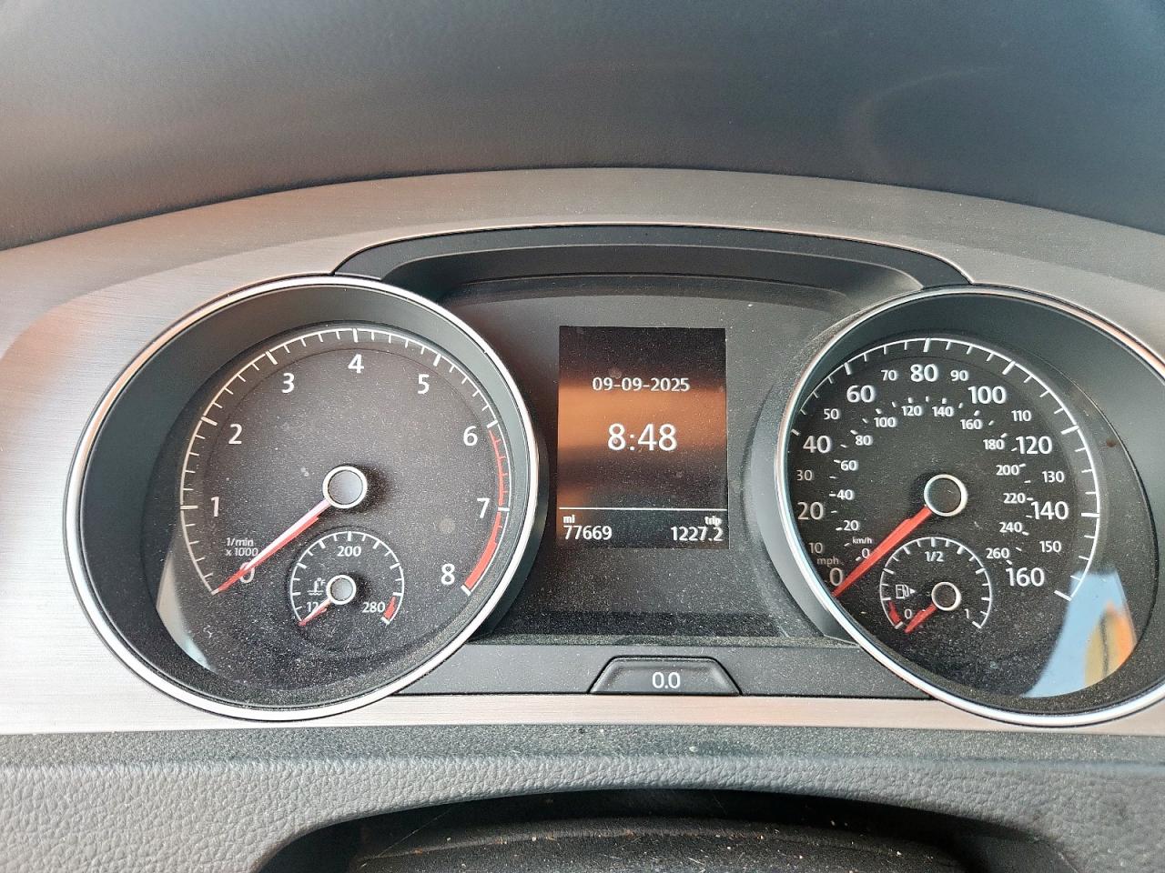 VOLKSWAGEN GOLF SPORTSVAN S