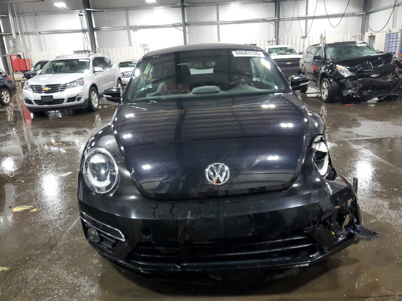 VOLKSWAGEN BEETLE R-LINE