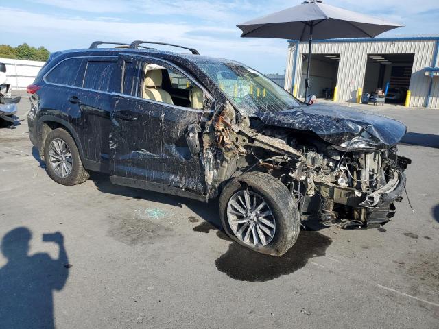 2019 TOYOTA HIGHLANDER SE - 5TDJZRFH5KS616191