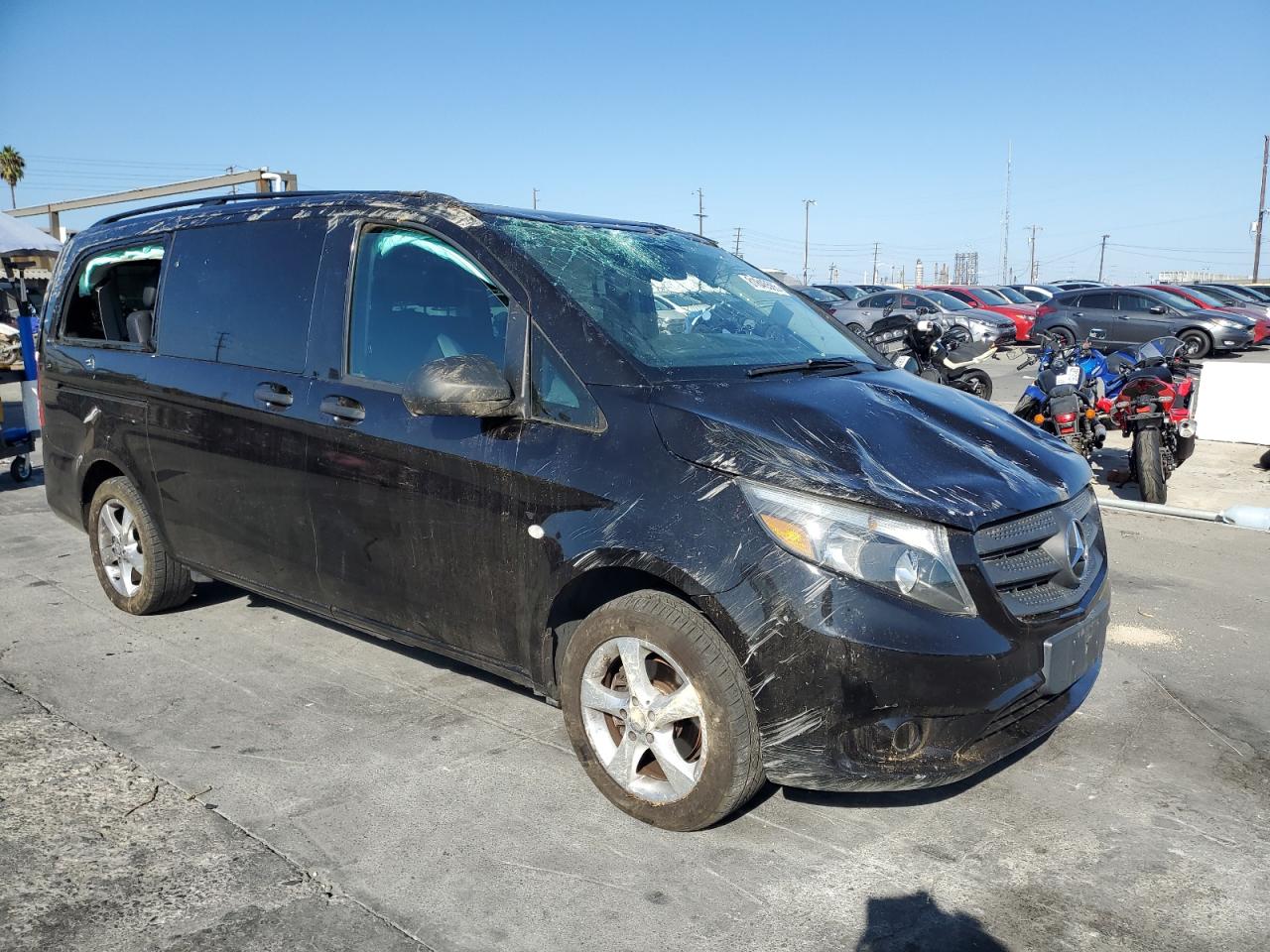 MERCEDES-BENZ METRIS