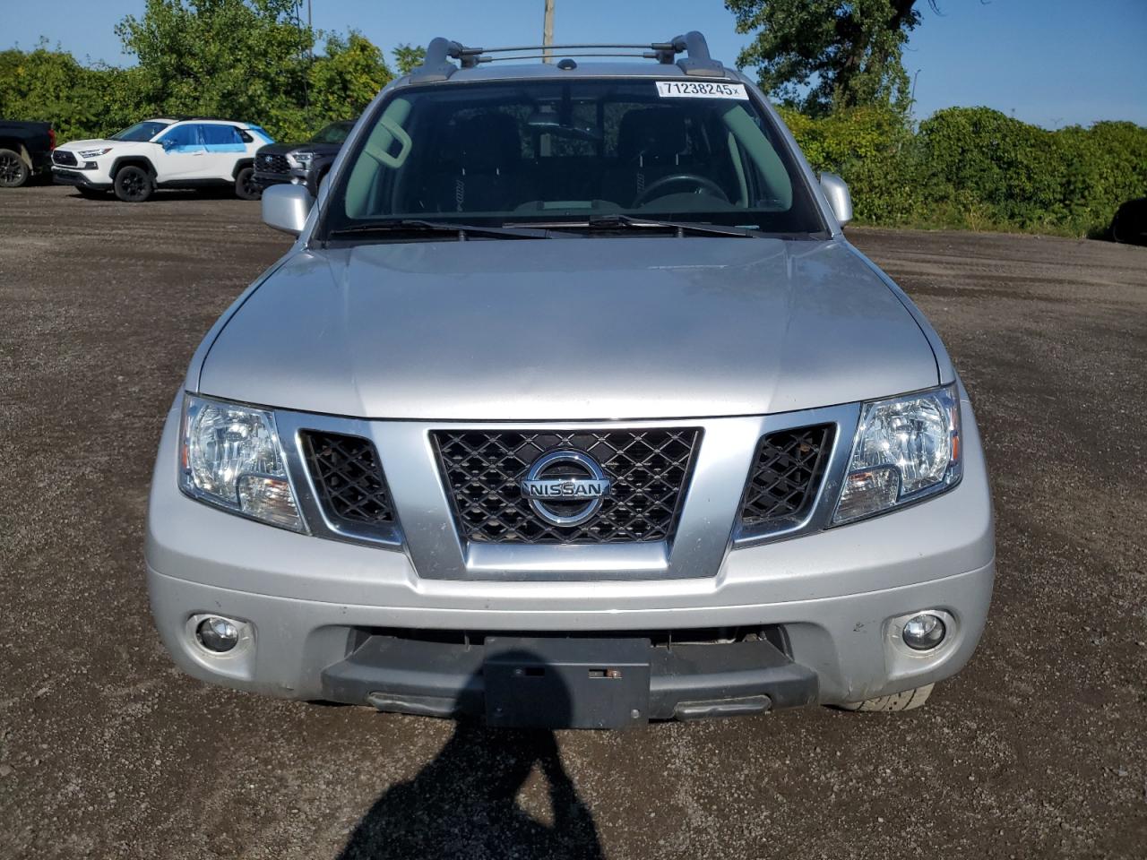 NISSAN FRONTIER S