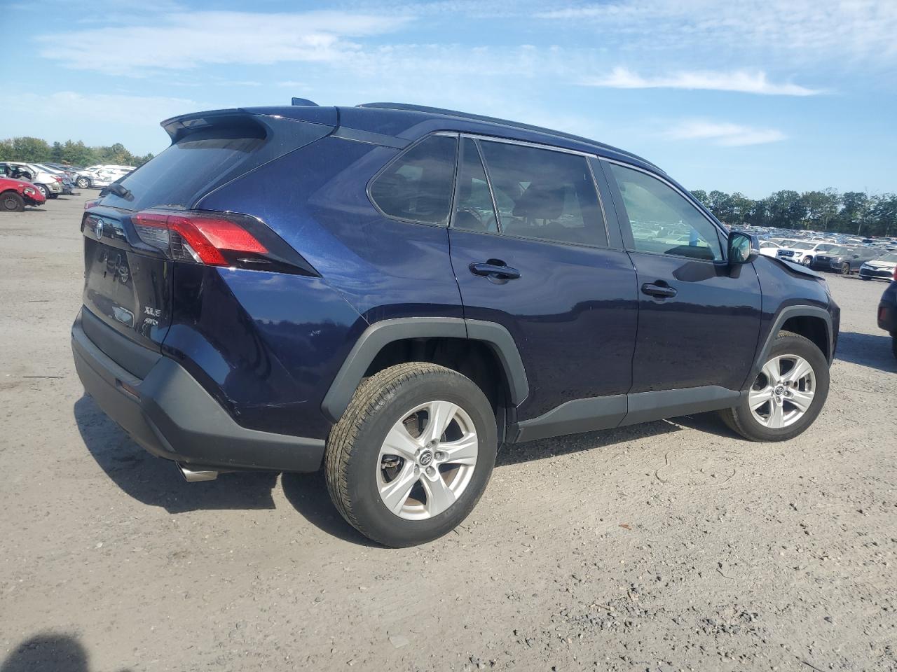 TOYOTA RAV4 XLE
