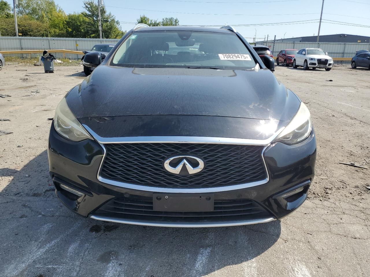 INFINITI QX30 BASE