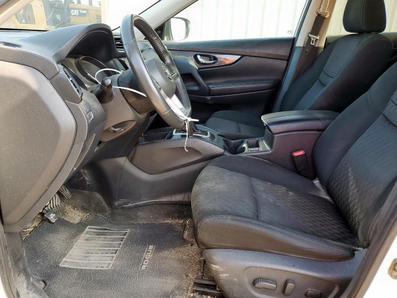 2017 NISSAN ROGUE S KNMAT2MT6HP607681