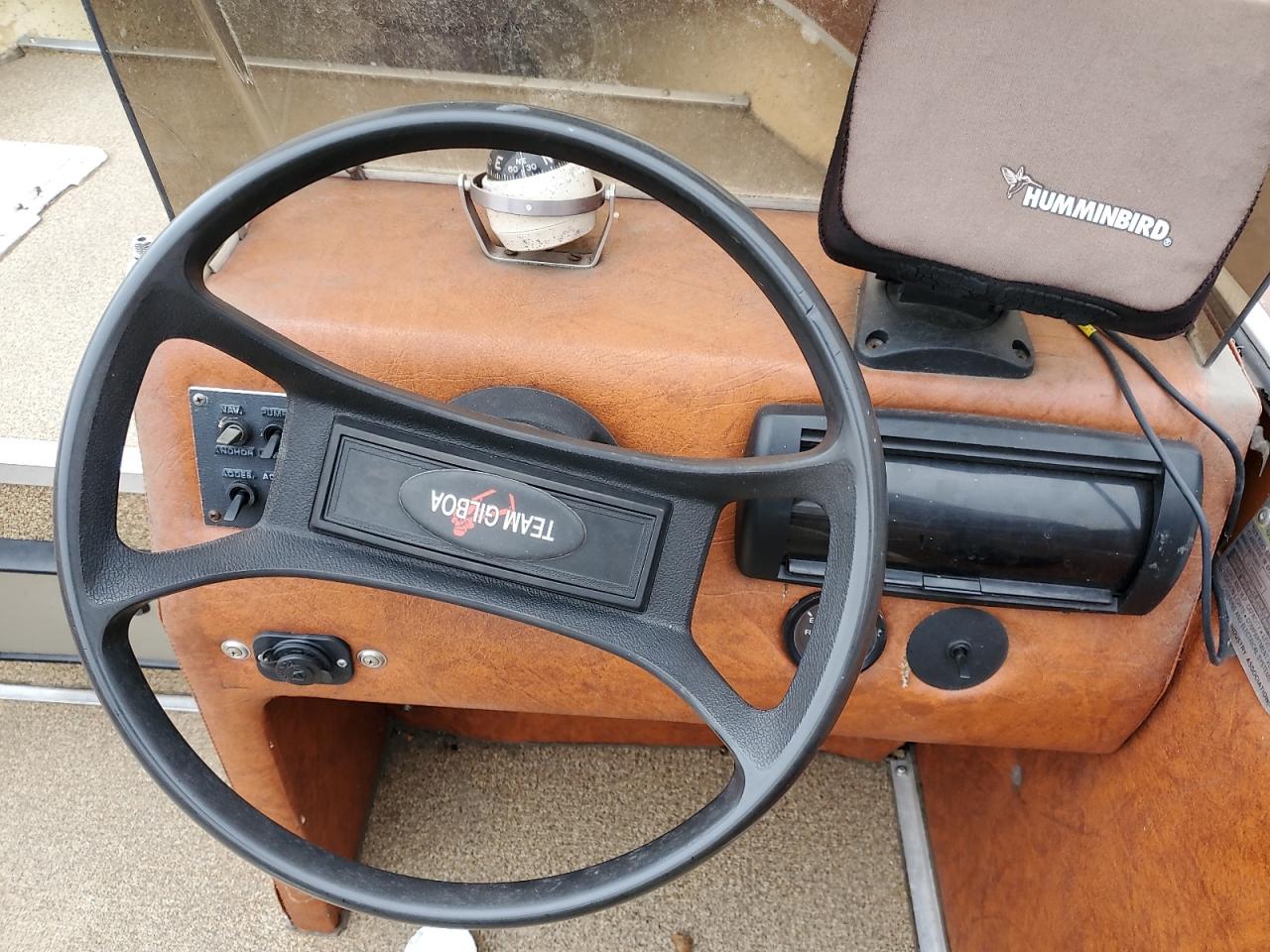 Lot #3237068983 1982 BLUEWATER YACHTS BOAT