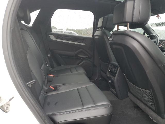 2024 PORSCHE CAYENNE WP1AA2AY4RDA04333