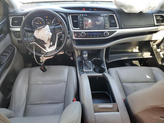 2019 TOYOTA HIGHLANDER 5TDKZRFH3KS556626
