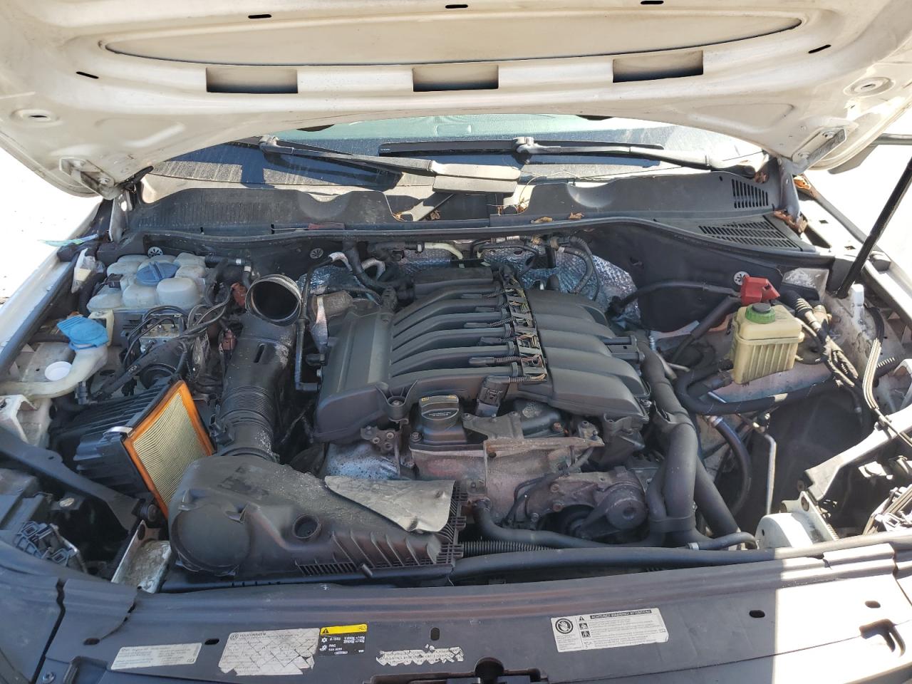 Lot #3310322027 2013 VOLKSWAGEN TOUAREG V6