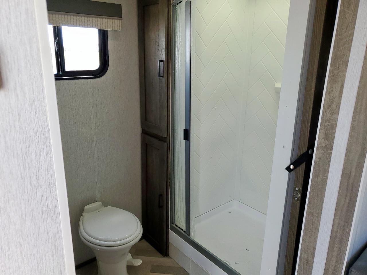 Lot #3292734597 2022 SALEEN 22RBS