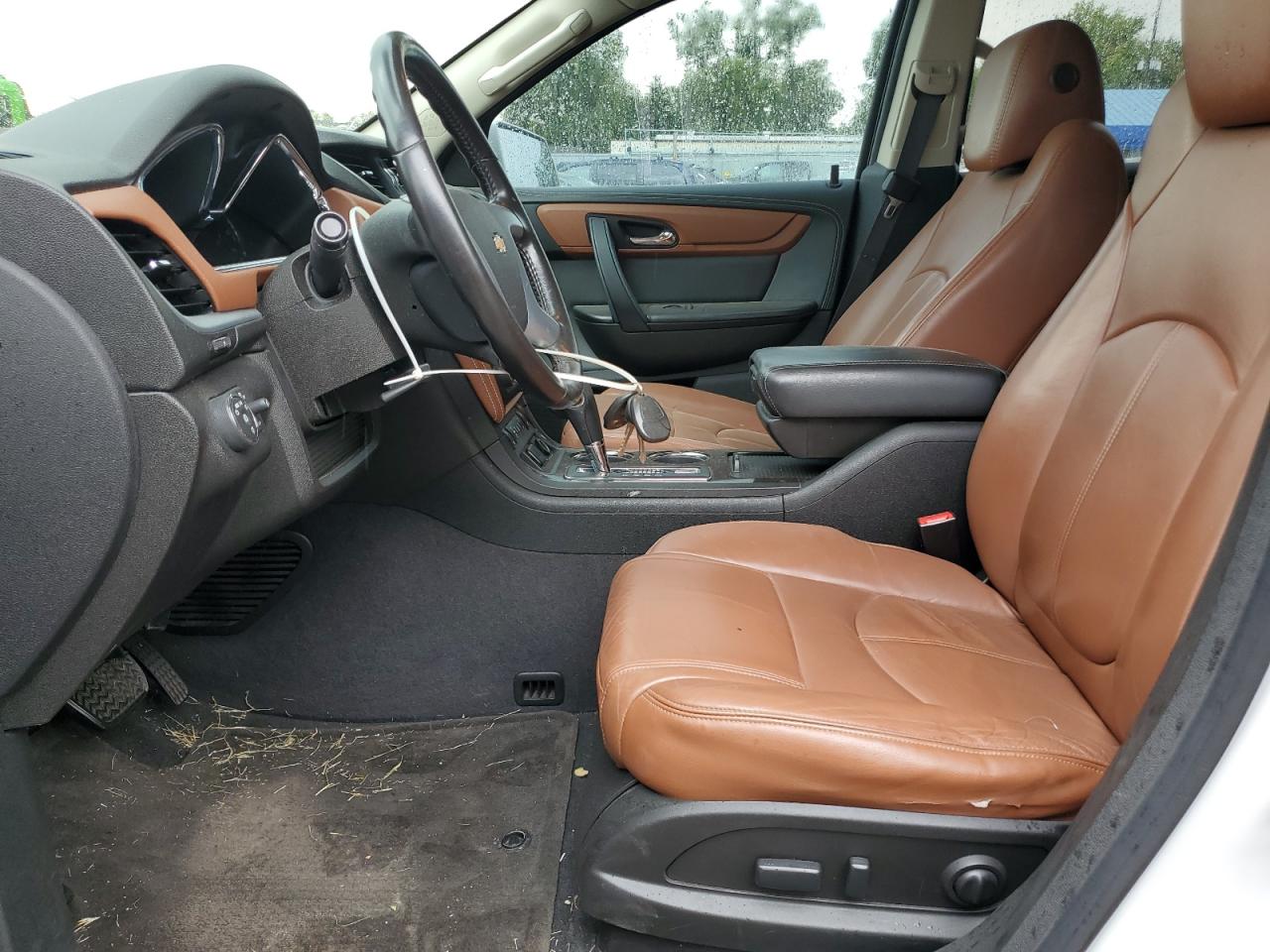 CHEVROLET TRAVERSE LT