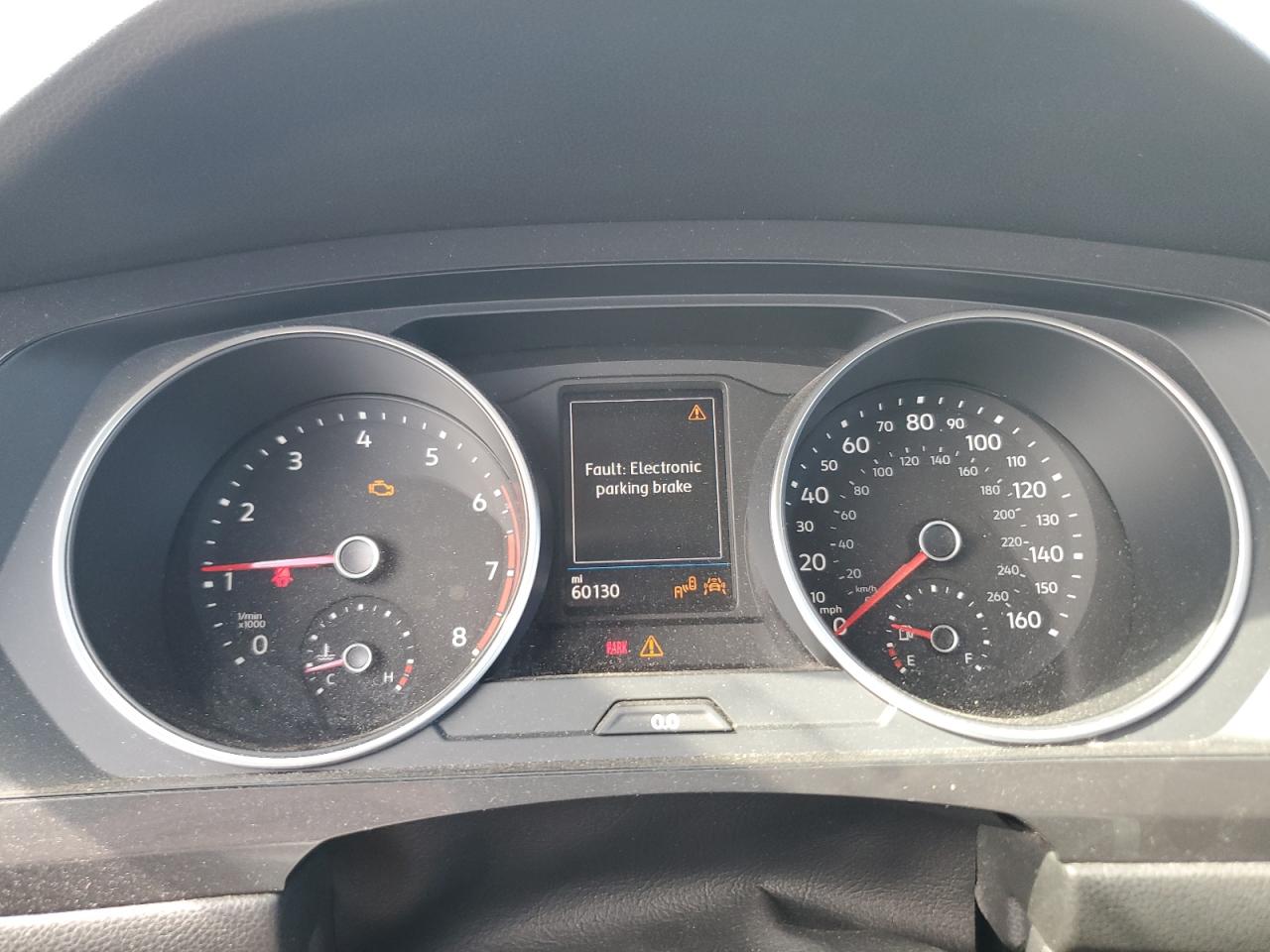 VOLKSWAGEN TIGUAN SE