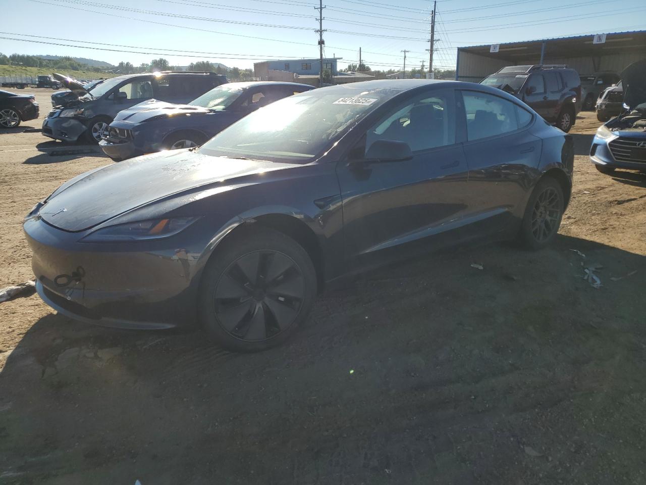 TESLA MODEL 3