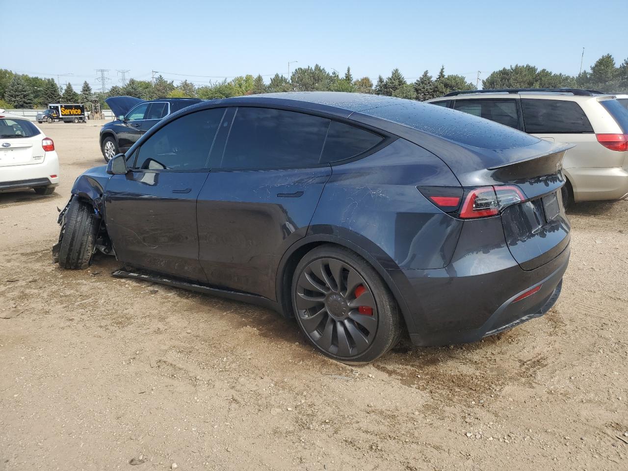 TESLA MODEL Y