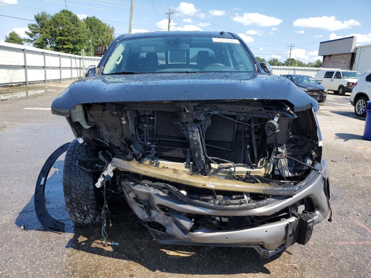 NISSAN TITAN PLATINUM RESERVE