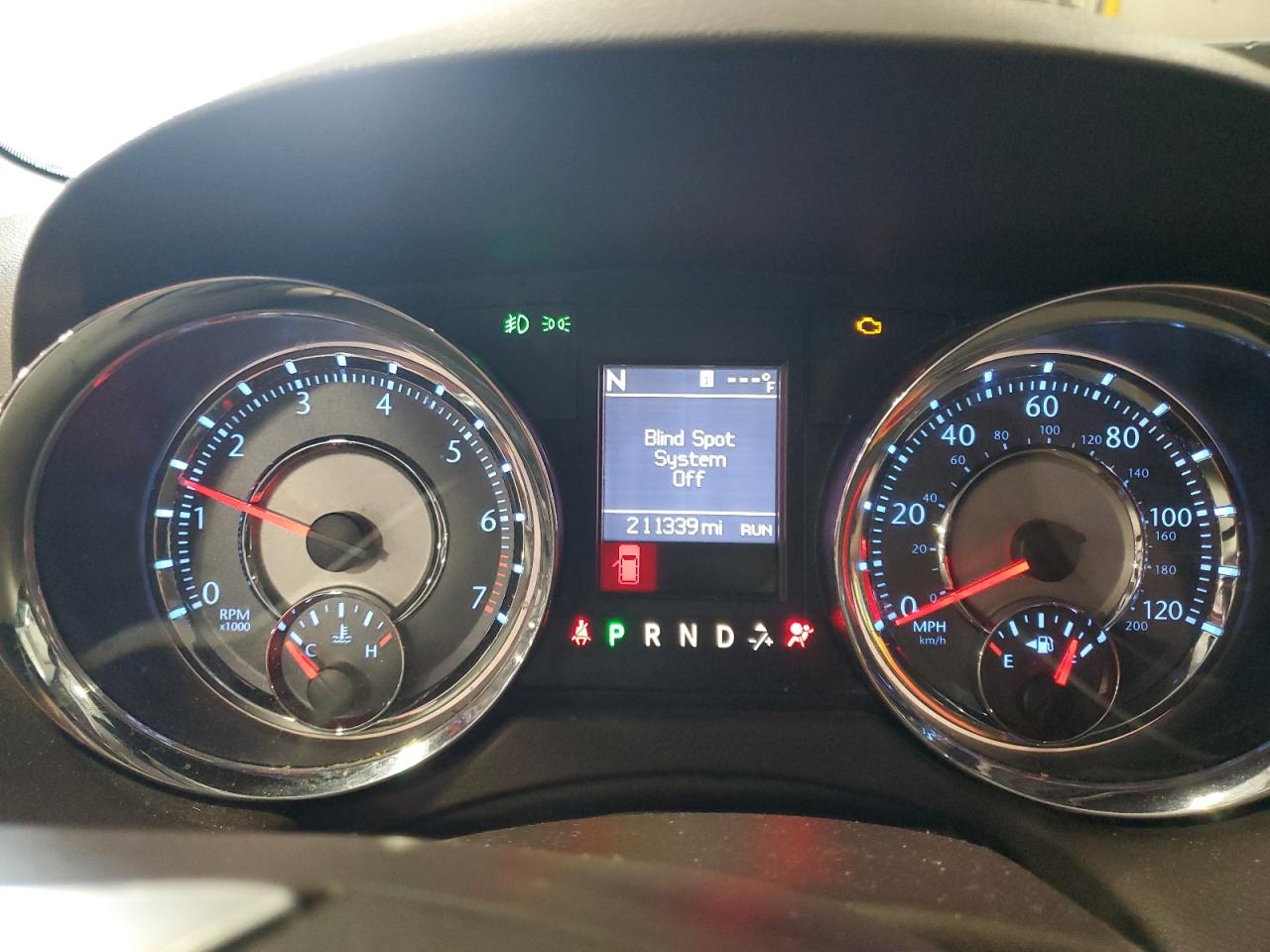 CHRYSLER TOWN & COUNTRY TOURING L