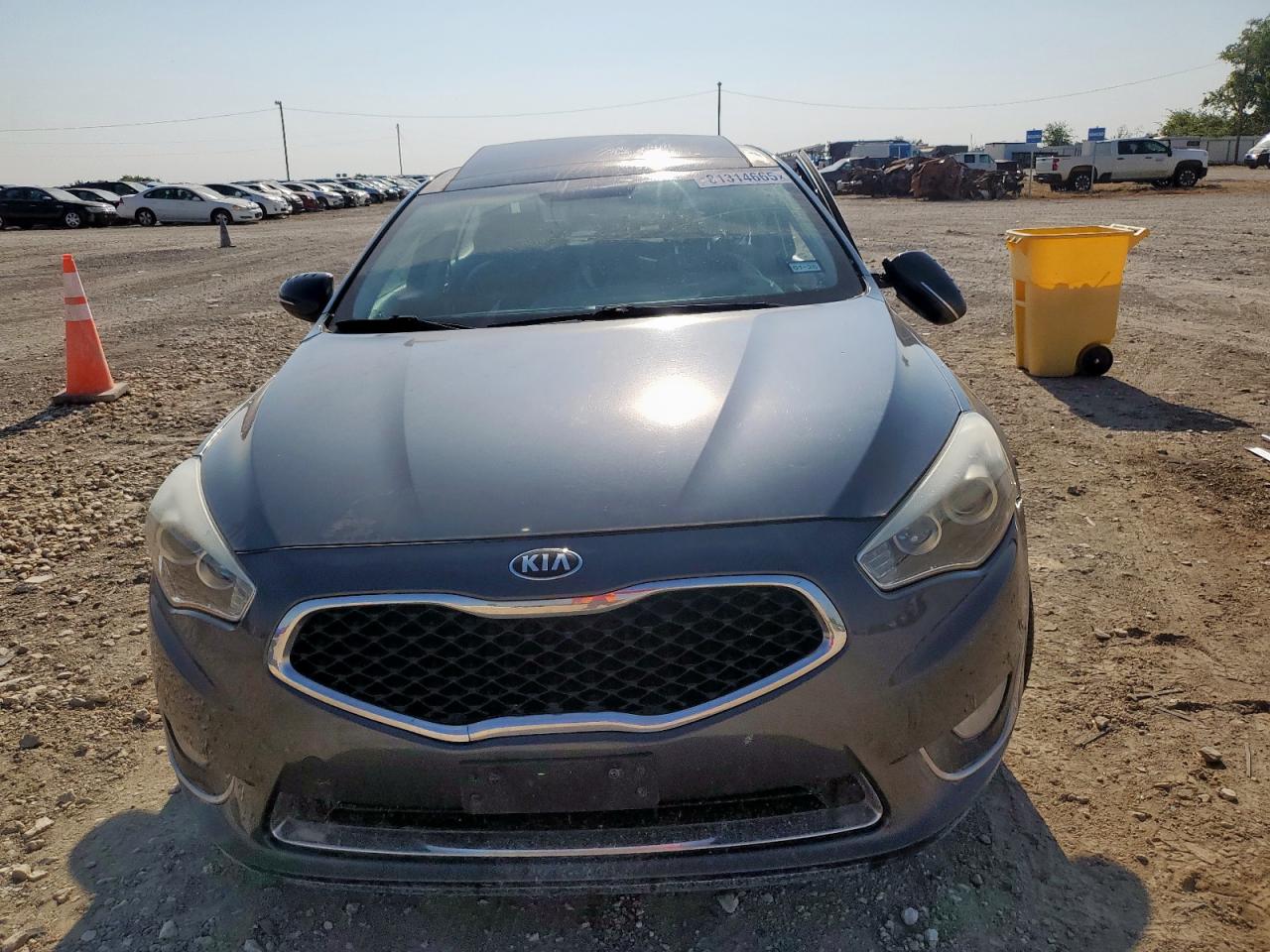 KIA CADENZA PREMIUM