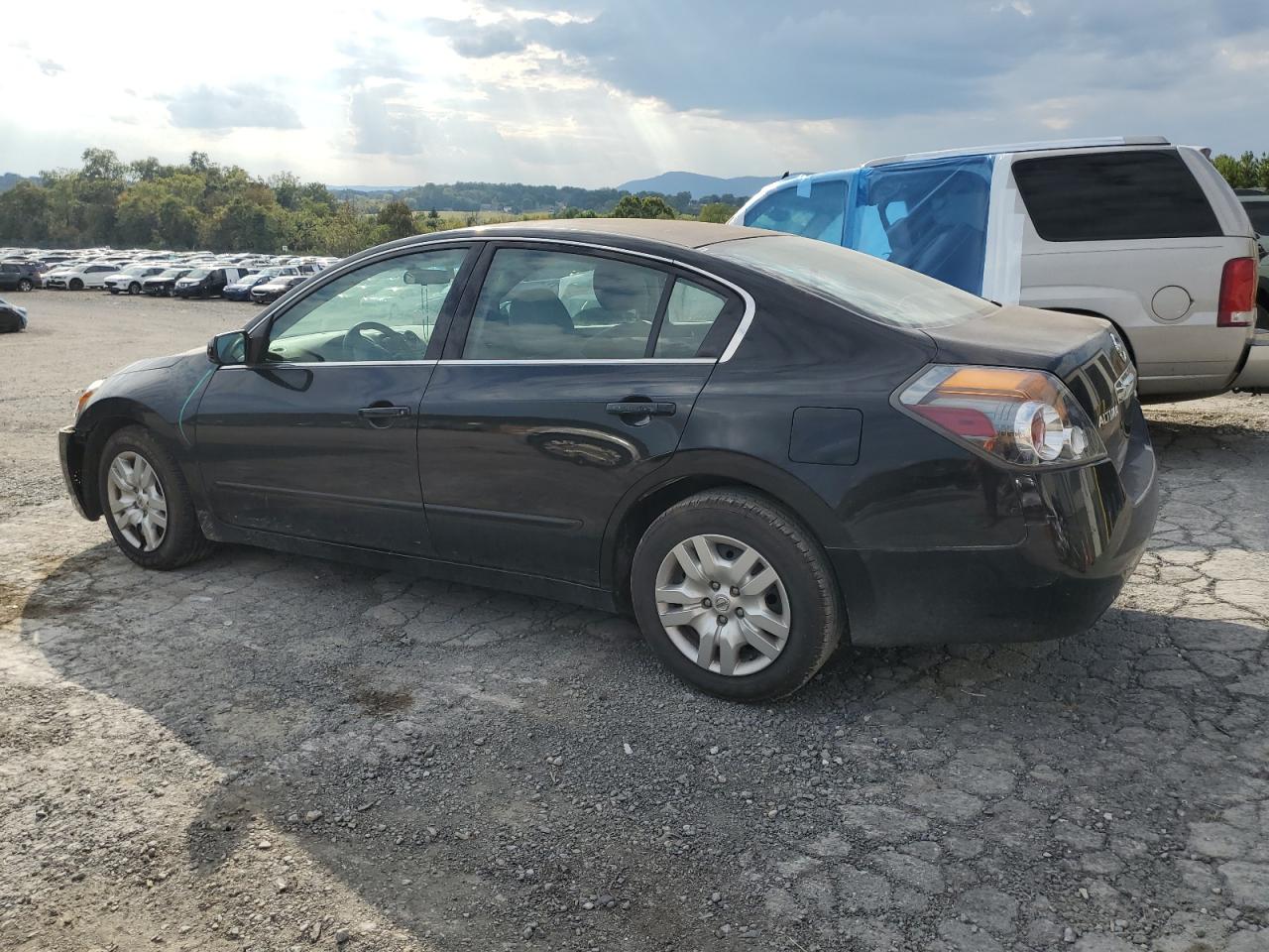 NISSAN ALTIMA BASE