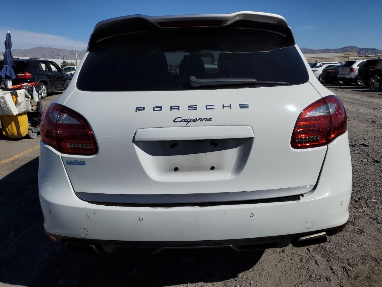 PORSCHE CAYENNE
