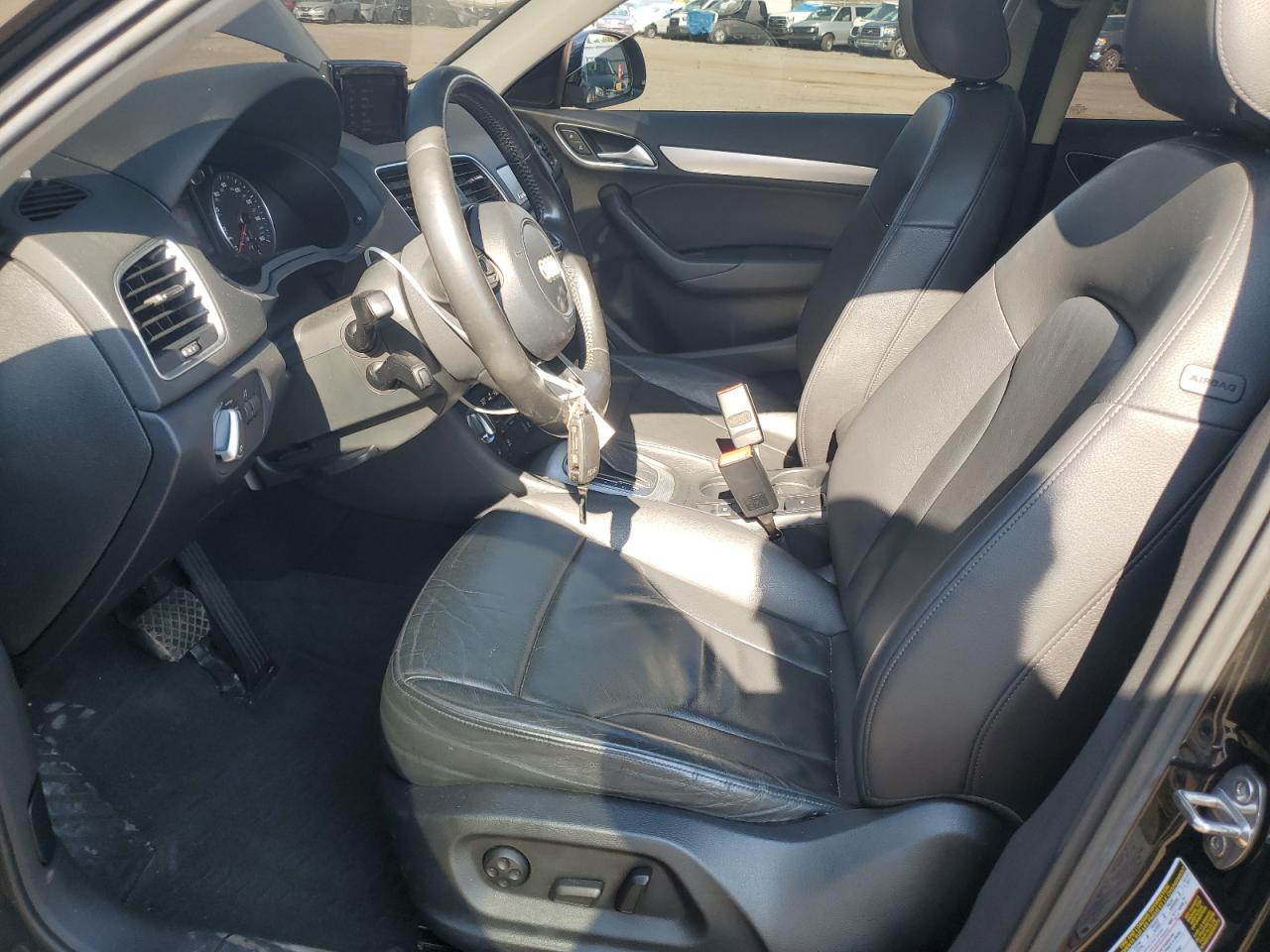 AUDI Q3 PREMIUM PLUS