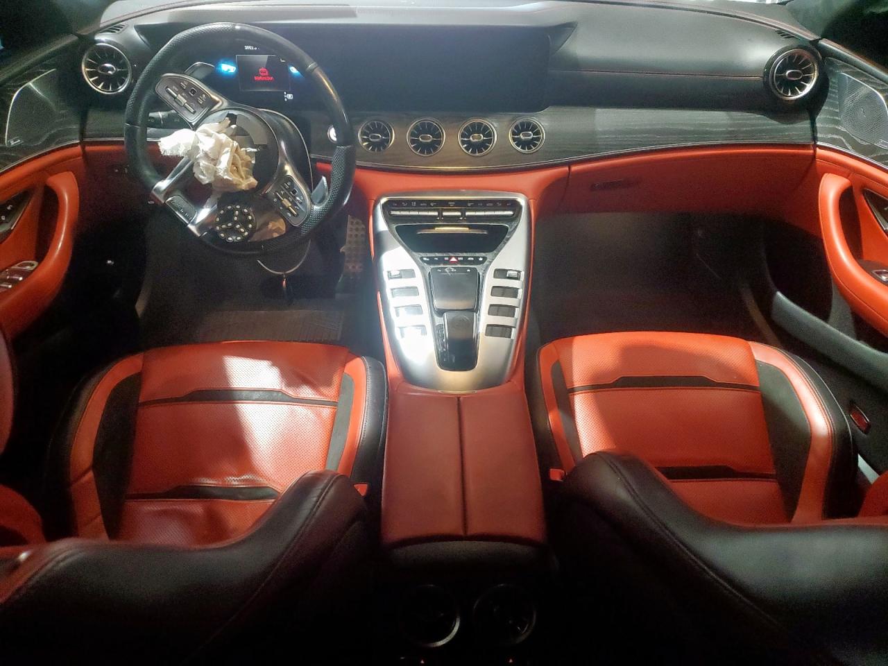 MERCEDES-BENZ AMG GT 43