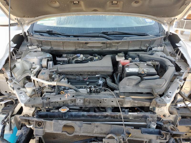 2017 NISSAN ROGUE S KNMAT2MT3HP556916