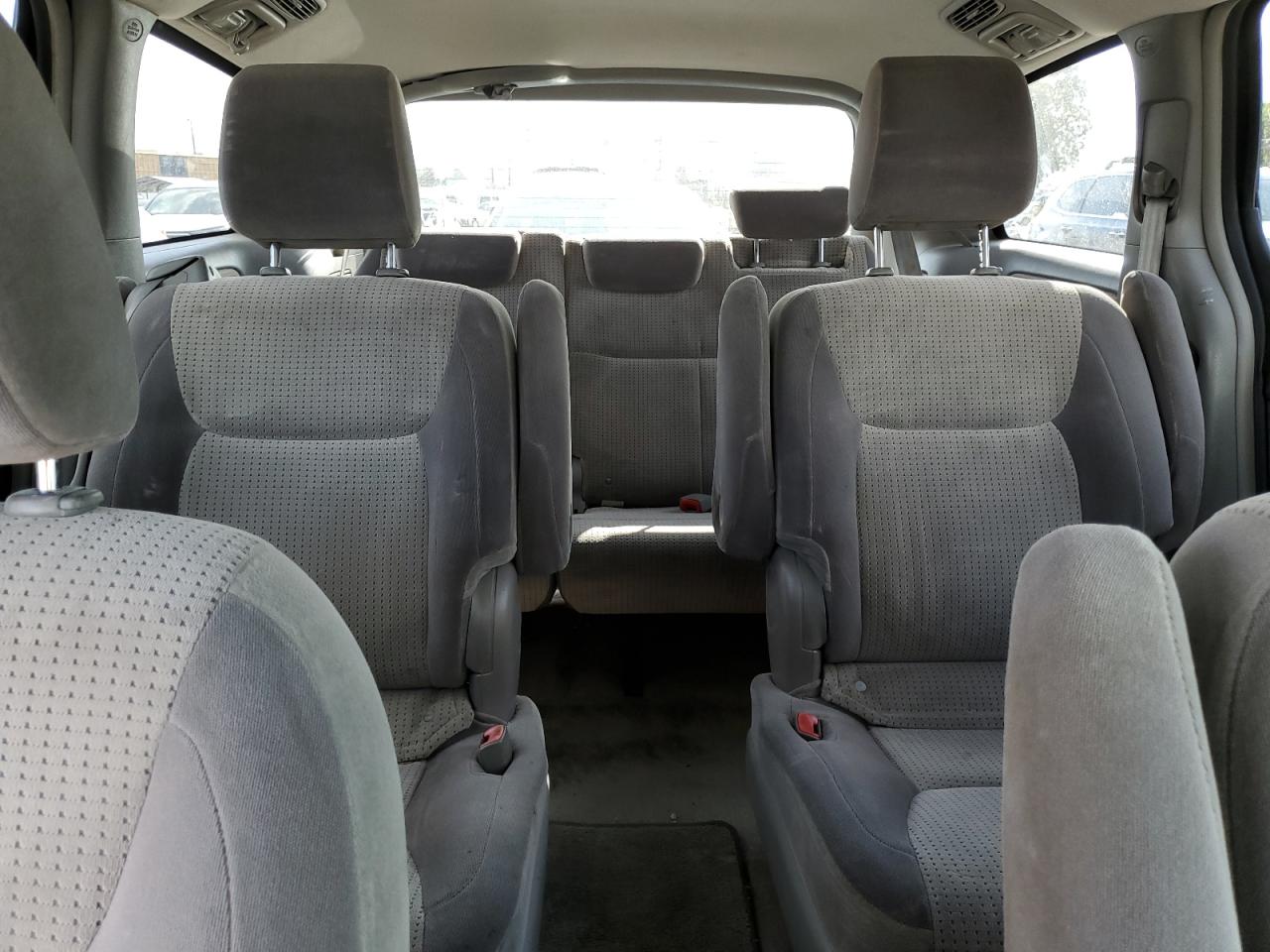Lot #3254600192 2009 TOYOTA SIENNA CE