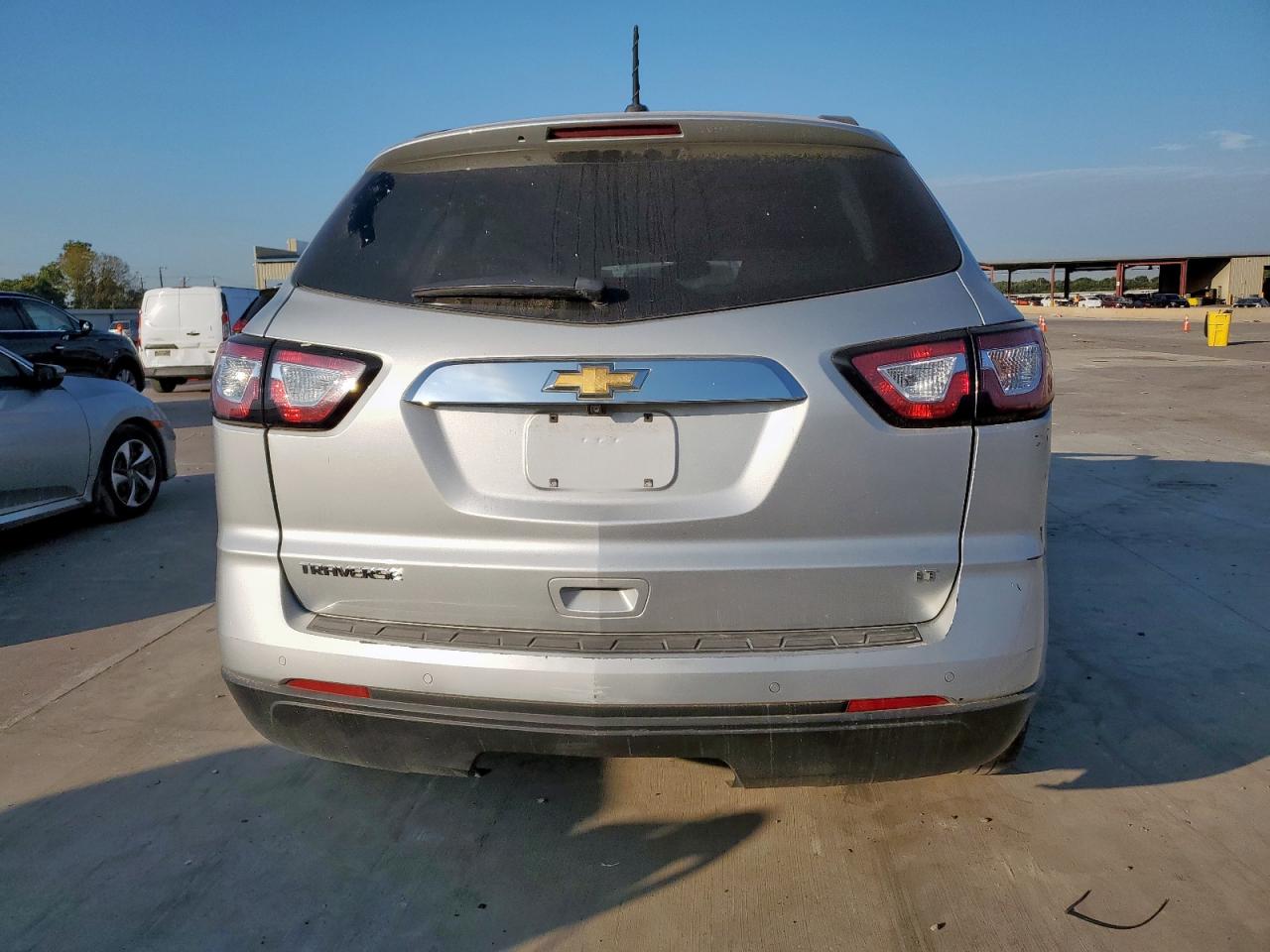 CHEVROLET TRAVERSE LT