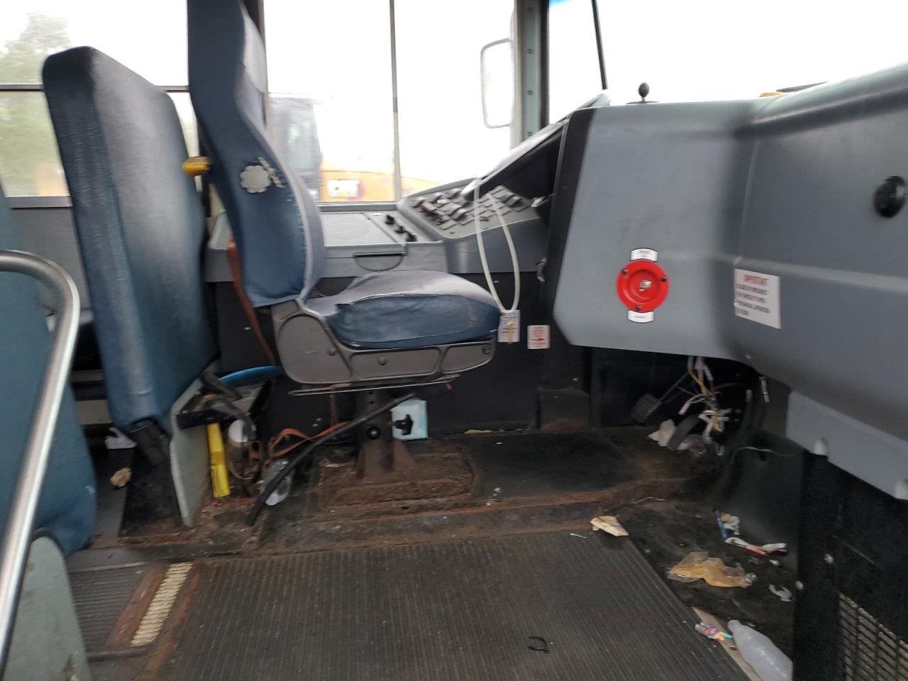 Lot #3256381350 2014 IC CORPORATION CE SERIES SCHOOL