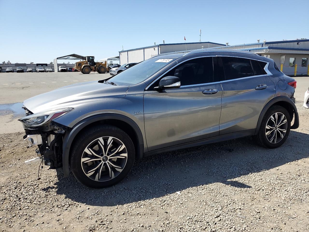 INFINITI QX30 BASE