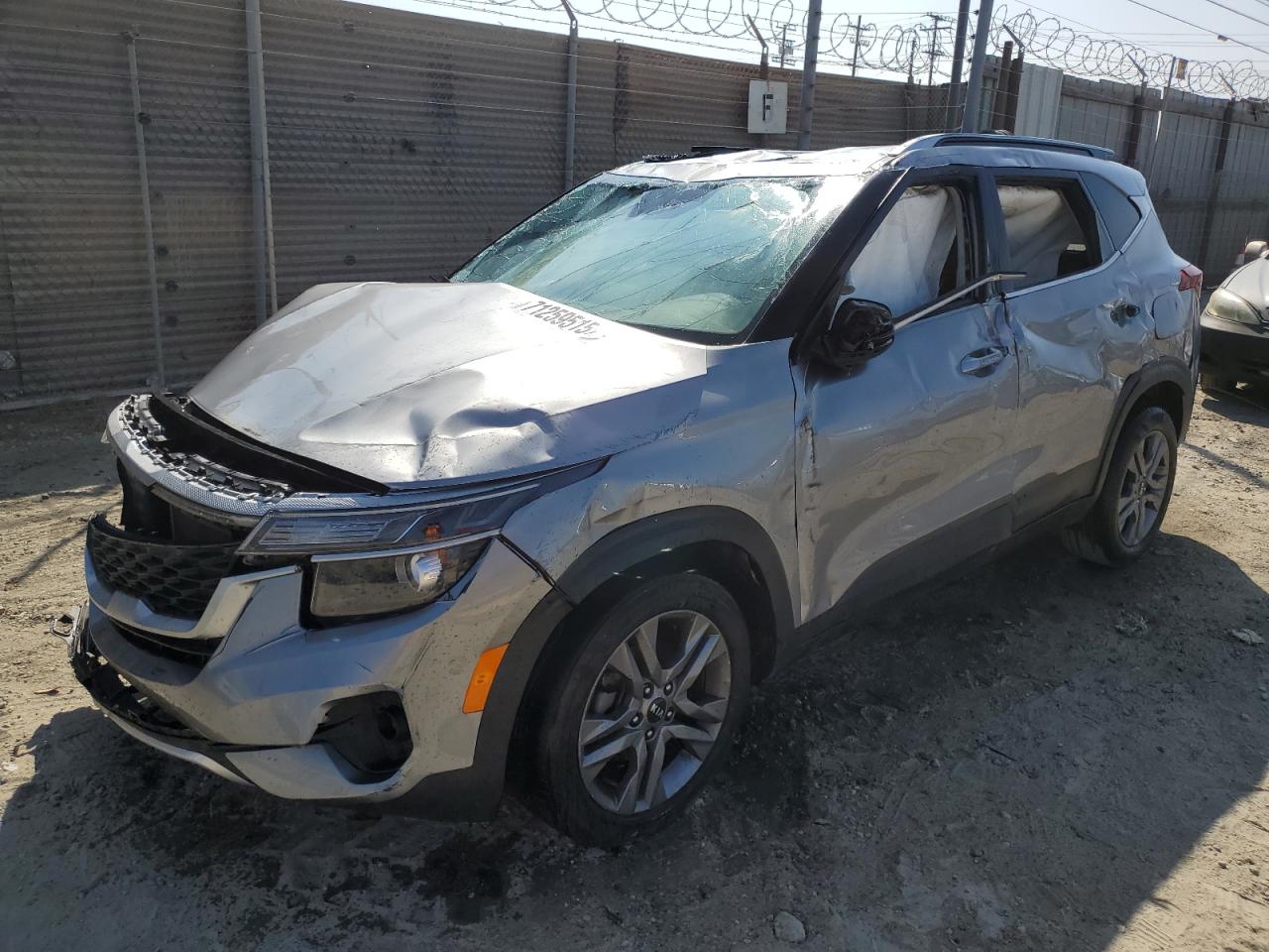 KIA SELTOS S