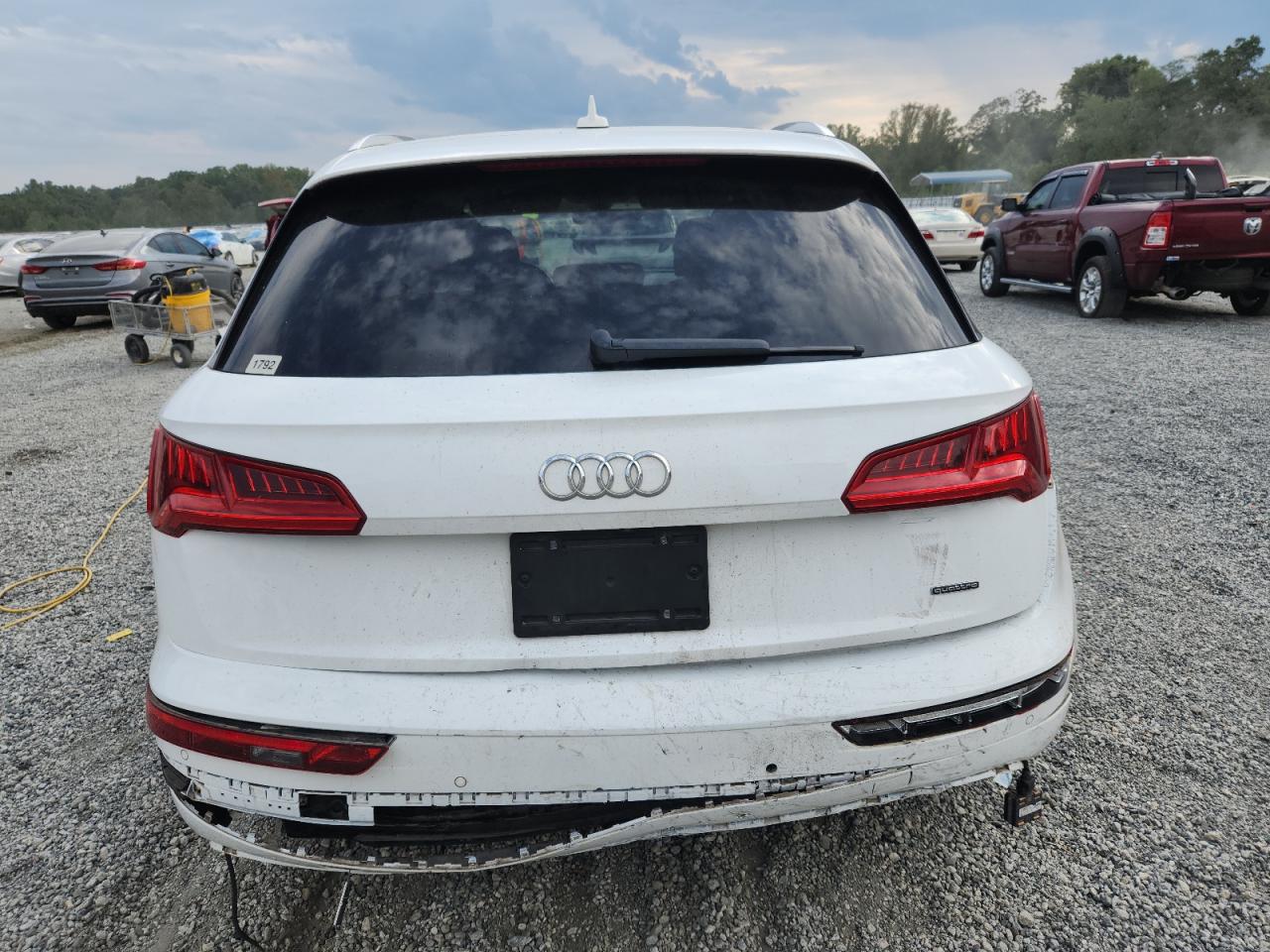 AUDI Q5 PREMIUM PLUS