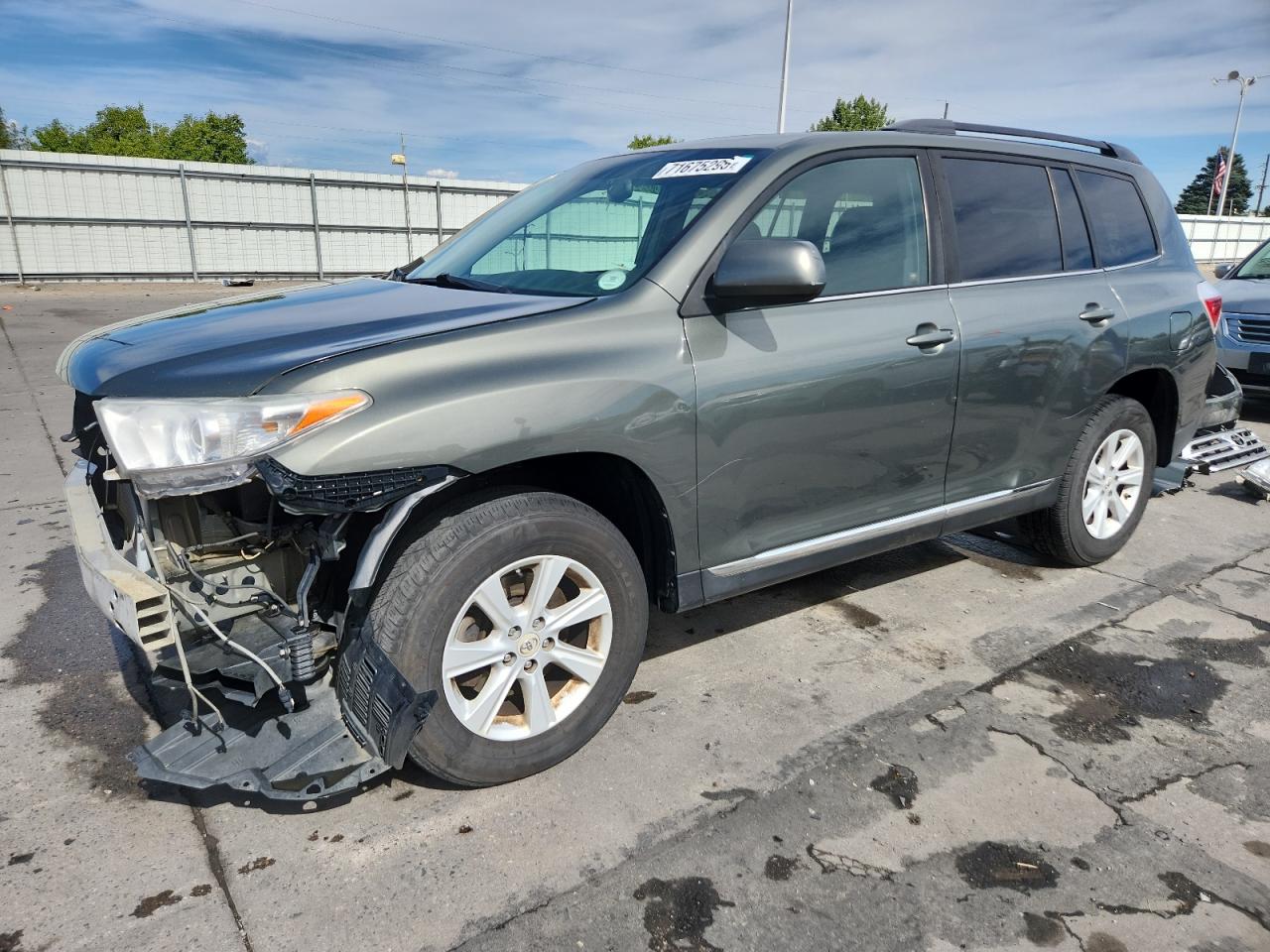 TOYOTA HIGHLANDER BASE