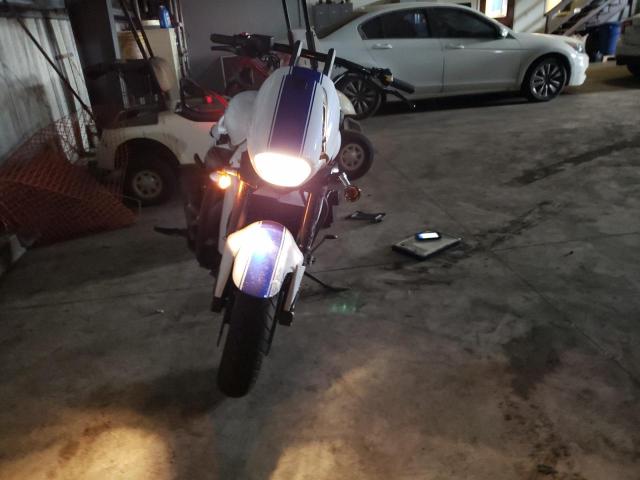 2019 SUZUKI VZR1800 JS1VY53A4K7100302