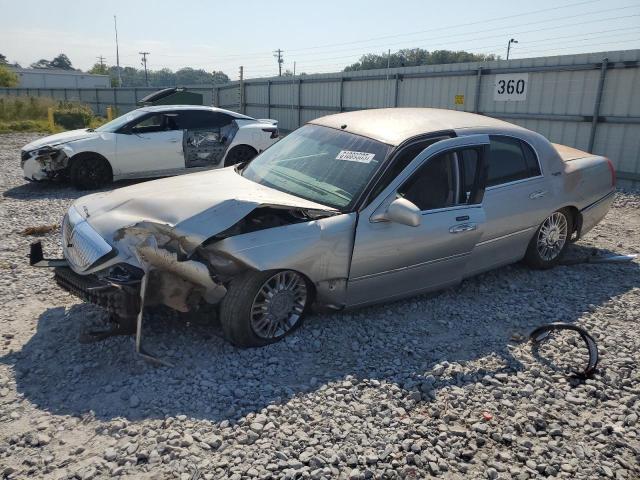 Global Auto Auctions: 2008 LINCOLN TOWN CAR SIGNATURE LIMITED