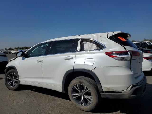 TOYOTA HIGHLANDER LE 2018 white  gas 5TDZARFH7JS036174 photo #3