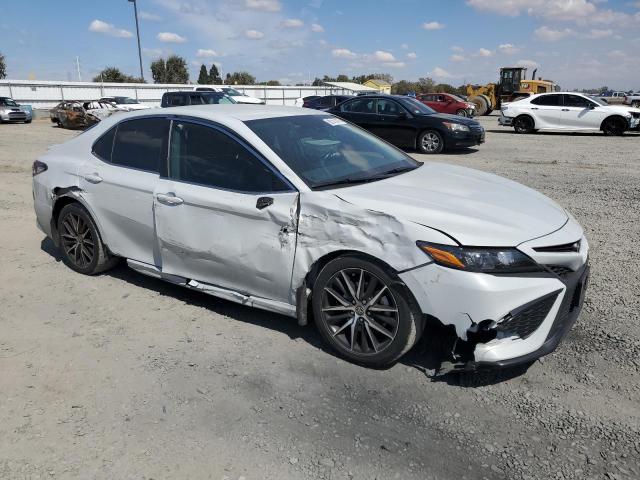 2022 TOYOTA CAMRY SE 4T1T11AK2NU070563
